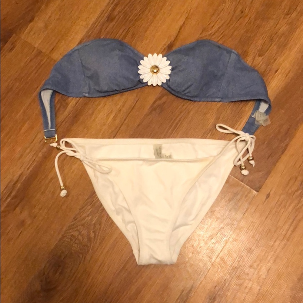 Victoria’s Secret bandeau daisy bikini set